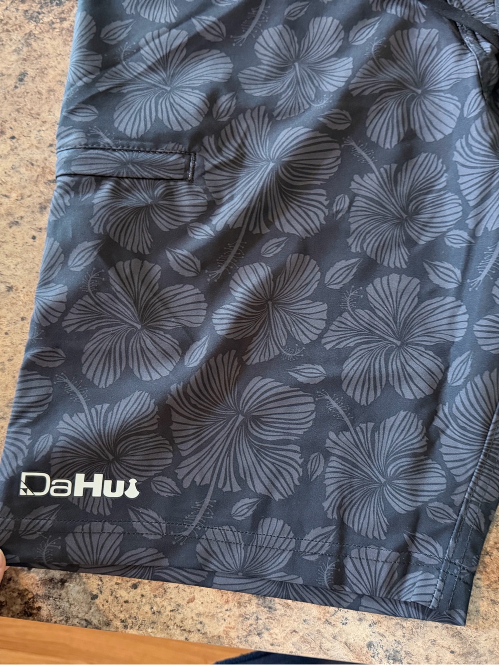 Da Hui men’s hibiscus board shorts size 30 - Picture 6 of 6